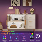 Credenza a Buffet con Luce LED, 3 Cassetti Scanalati e Ante in Vetro