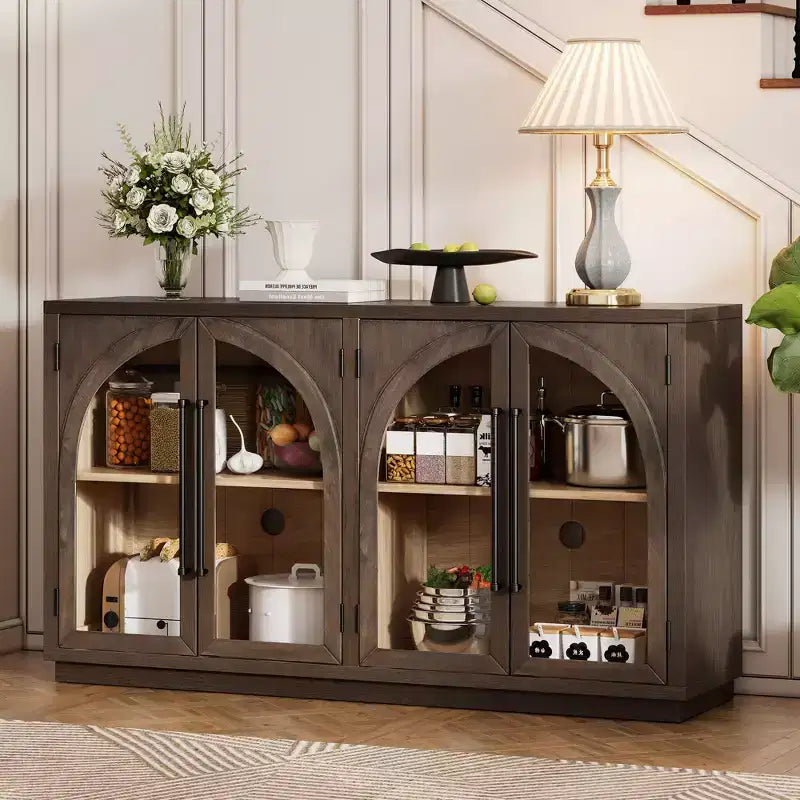 Credenza a 4 ante con ampio spazio contenitivo e ante in vetro e ripiani regolabili