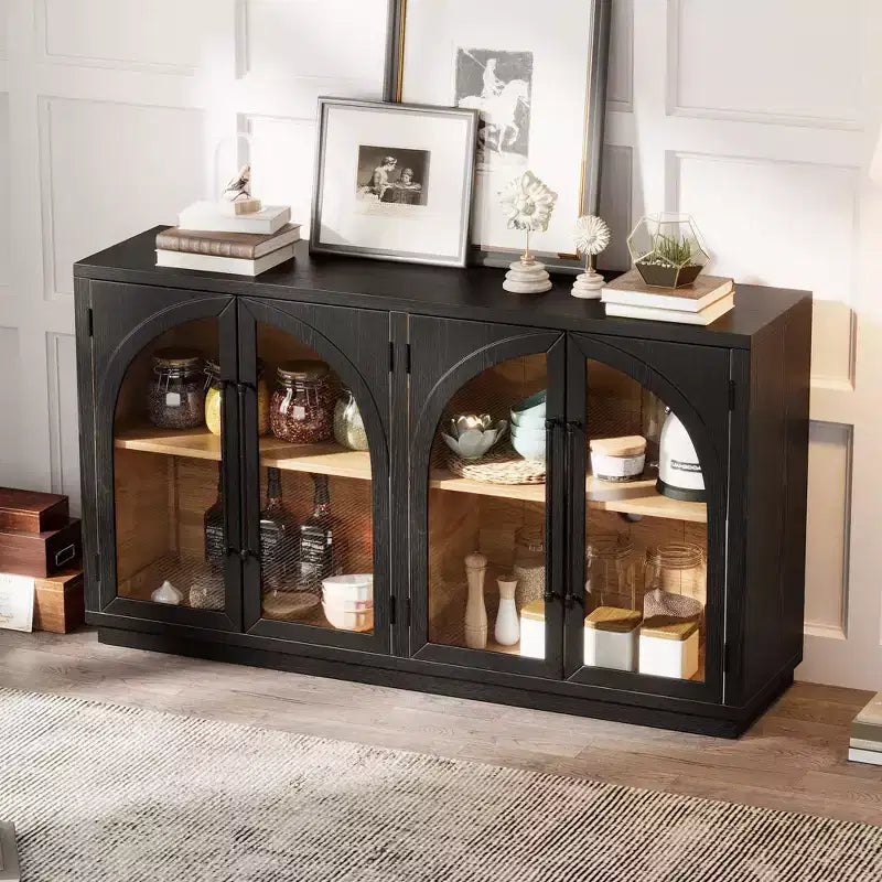 Credenza a 4 ante con ampio spazio contenitivo e ante in vetro e ripiani regolabili