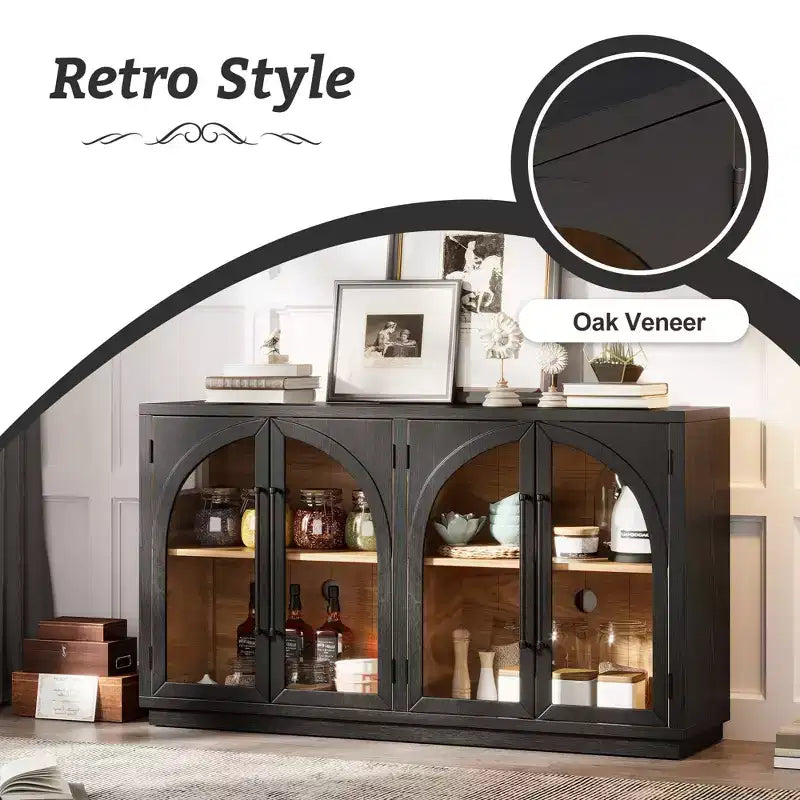 Credenza a 4 ante con ampio spazio contenitivo e ante in vetro e ripiani regolabili