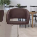 Sgabello da bar moderno con schienale arrotondato, regolabile in altezza, seduta girevole a 360°, in vinile, 150 kg