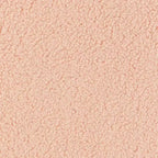 Poltroncina con braccioli Charlotte Wingback in simil montone con struttura in legno di gomma naturale