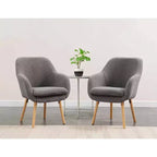 Poltroncina con braccioli Charlotte Wingback in simil montone con struttura in legno di gomma naturale