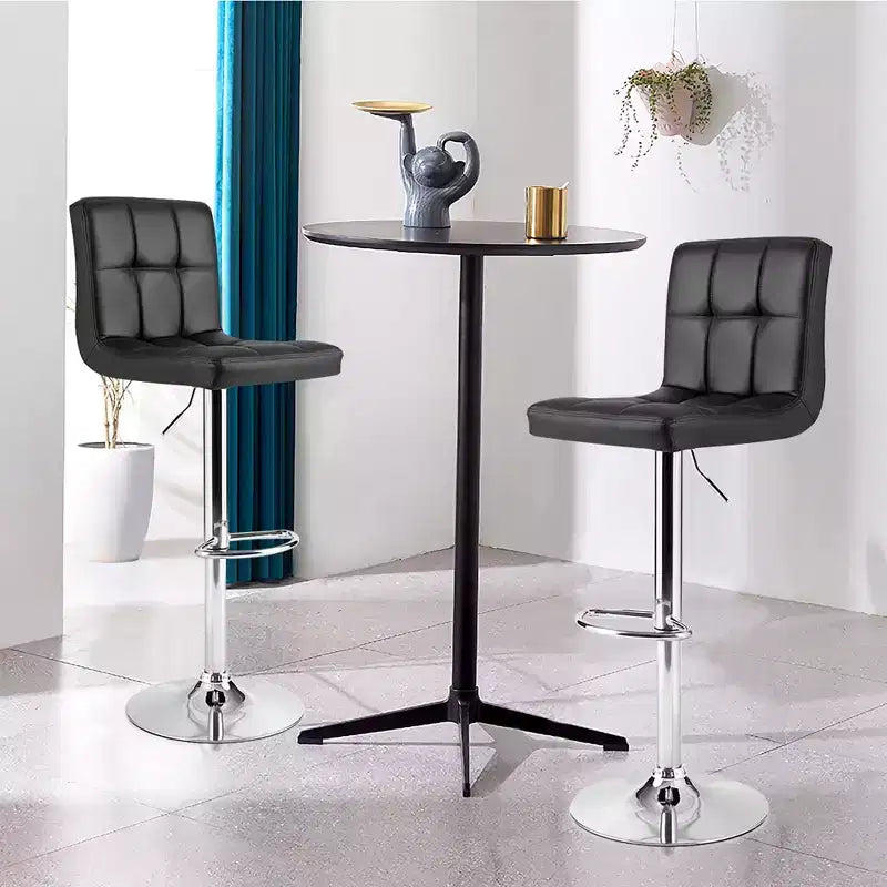 Sgabello da bar girevole regolabile altezza bancone in pelle PU con schienale medio e poggiapiedi nero